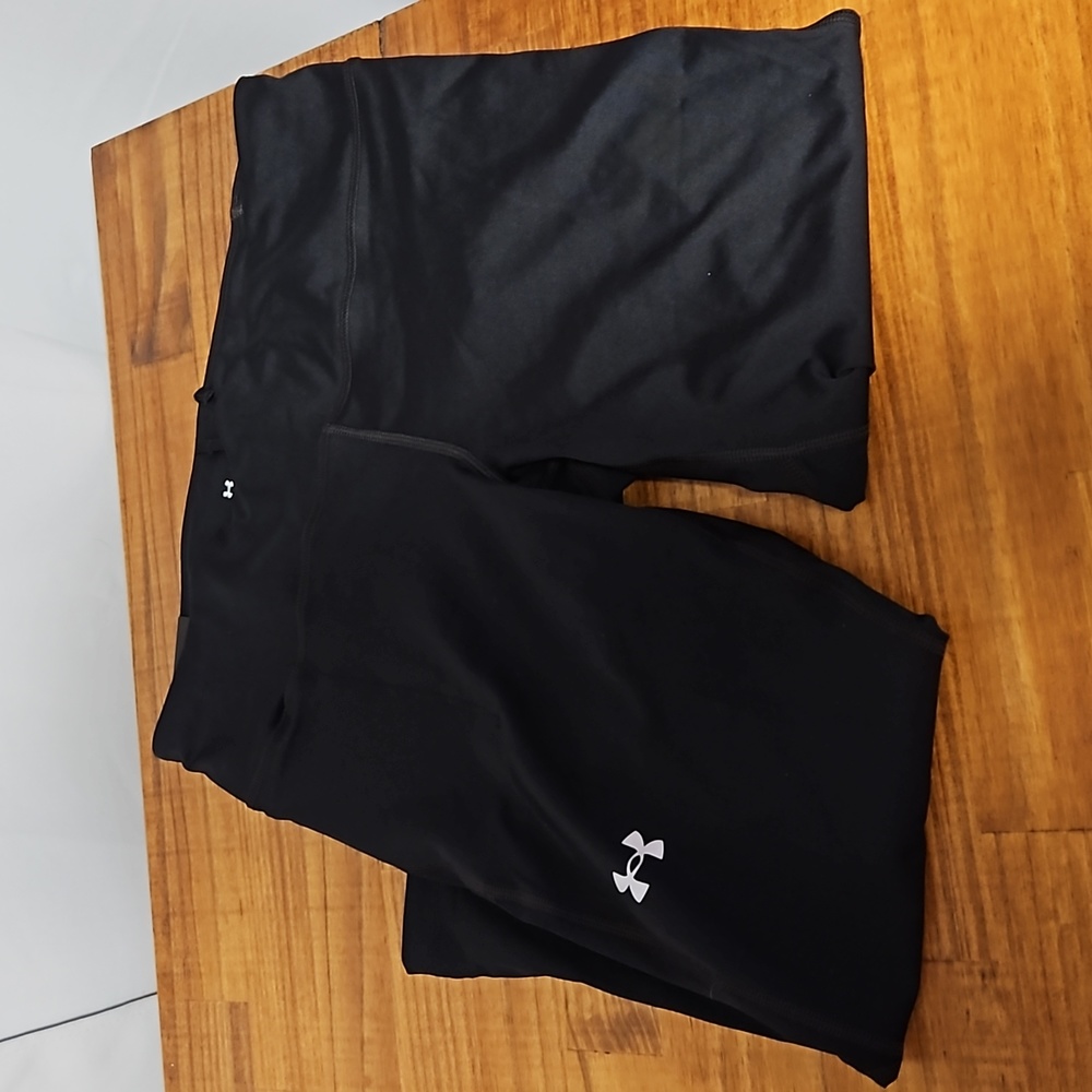 Under Armour Compression mid rise capri